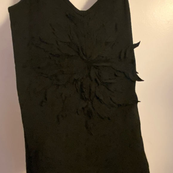 Cotton Tank with 3D floral design - Picture 2 of 6